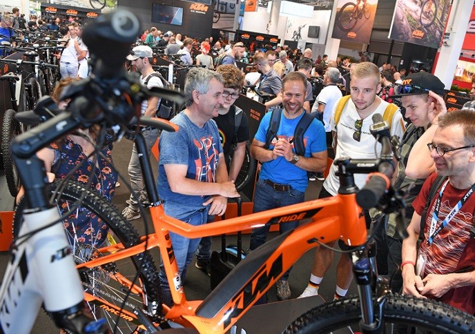 封面-2025年德国自行车展览会EUROBIKE.jpg